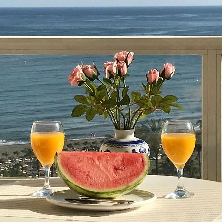 Cozy Apartment With First Line Seaview In Perfect Location, Near The Marina ベナルマデナ エクステリア 写真
