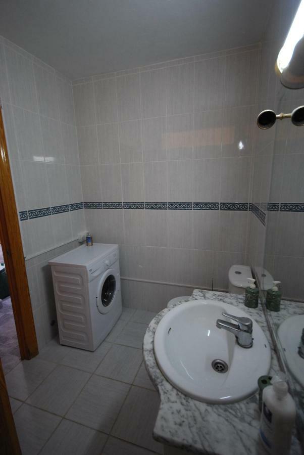 Cozy Apartment With First Line Seaview In Perfect Location, Near The Marina ベナルマデナ エクステリア 写真