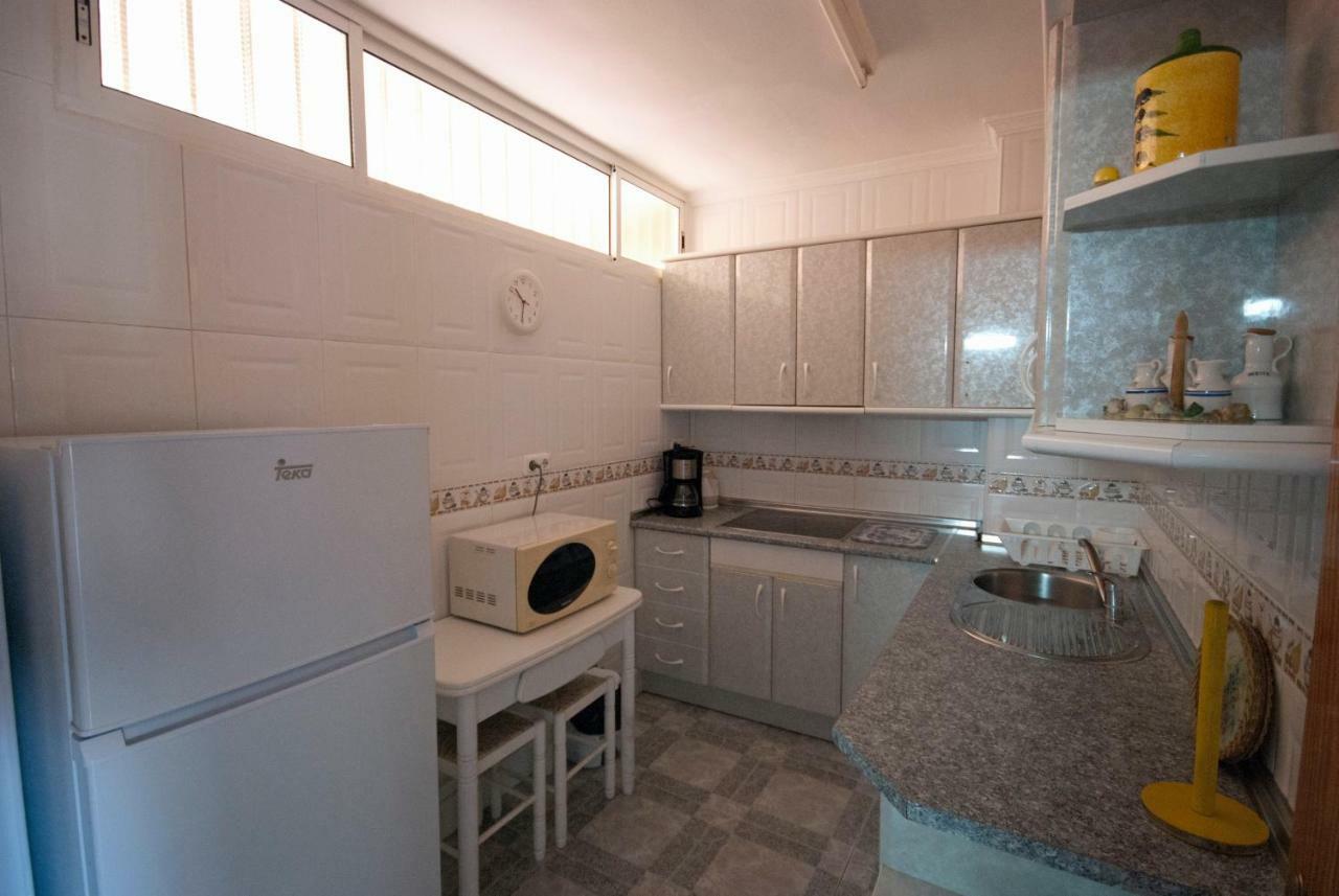 Cozy Apartment With First Line Seaview In Perfect Location, Near The Marina ベナルマデナ エクステリア 写真